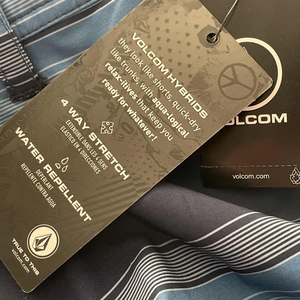 Volcom Big Youth/Juniors Size 29 Fricken‎ Cross Shred Hybrid Shorts 6" - Picture 9 of 10